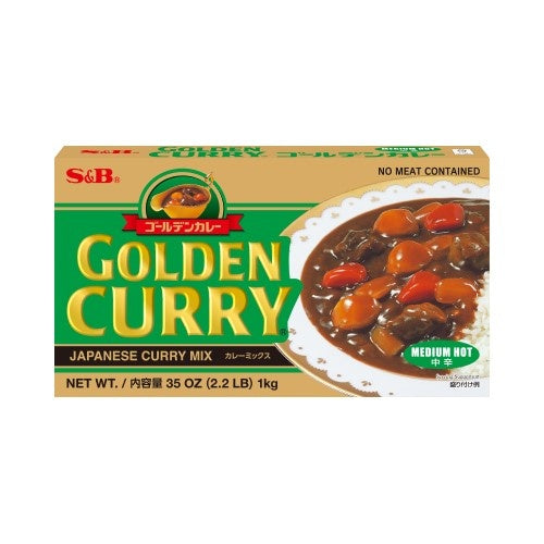 s&b golden curry medium hot 35 oz - 1 kg - green label